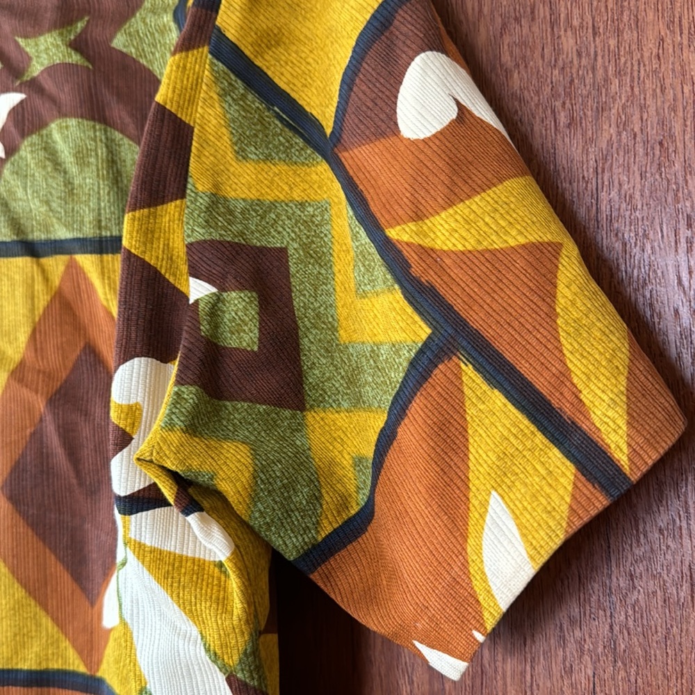 Napili Hawaiian shirt. No iron fabric. Vintage retro tiki tropical ποΈπ΄ππ»ββοΈπ§π - Picture 11 of 13